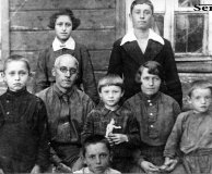 Деревенская семья